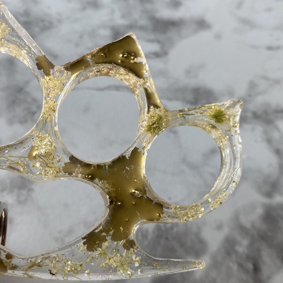 Flower knuckles keychain - Picture 5 of 6